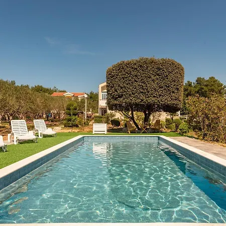 Seaside With A Swimming Pool - Torovi - - Pedinka, - 18587 Vir