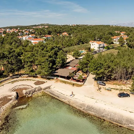 Apartament Seaside With A Swimming Pool - Torovi - - Pedinka, - 18587 Vir