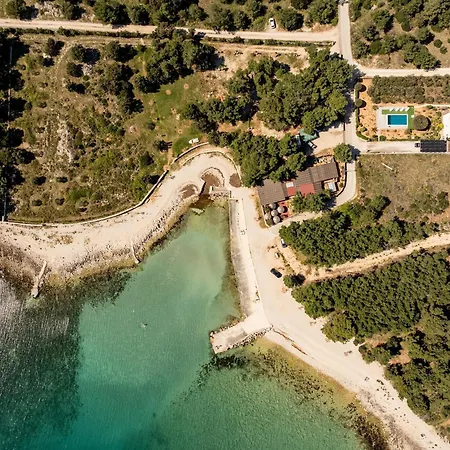 Seaside With A Swimming Pool - Torovi - - Pedinka, - 18587 Apartament Vir