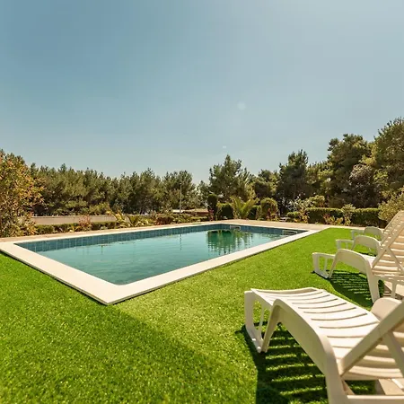 Seaside With A Swimming Pool - Torovi - - Pedinka, - 18587 Apartmán *